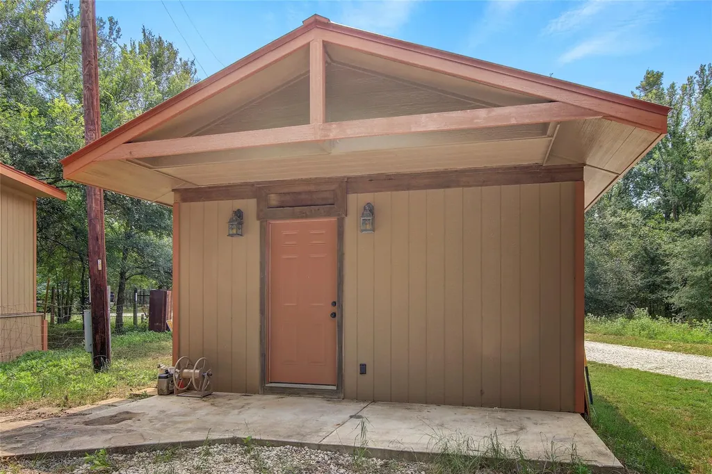 18197 Fm 619 Elgin TX 78621