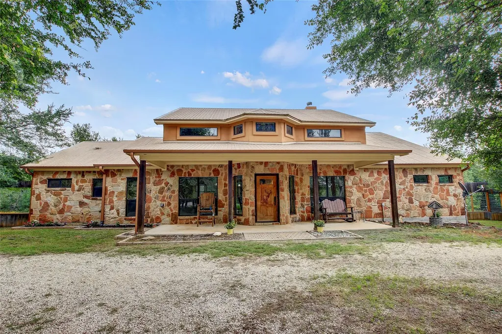 18197 Fm 619 Elgin TX 78621