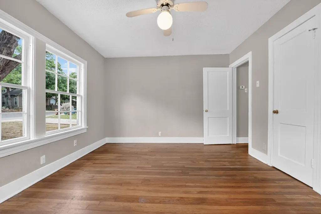 4907 Duval Street Austin TX 78751