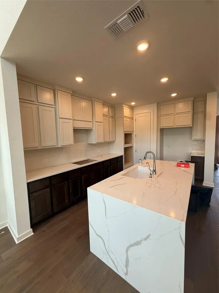 6305 Mcmurtry Street Austin TX 78747