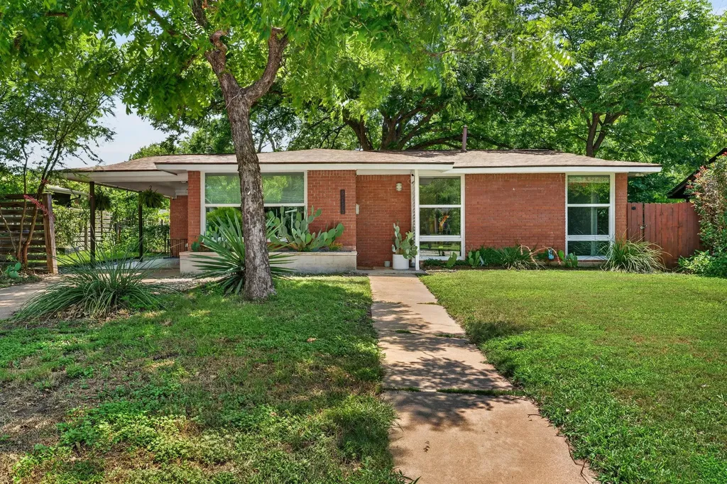 6215 Peggy Street Austin TX 78723