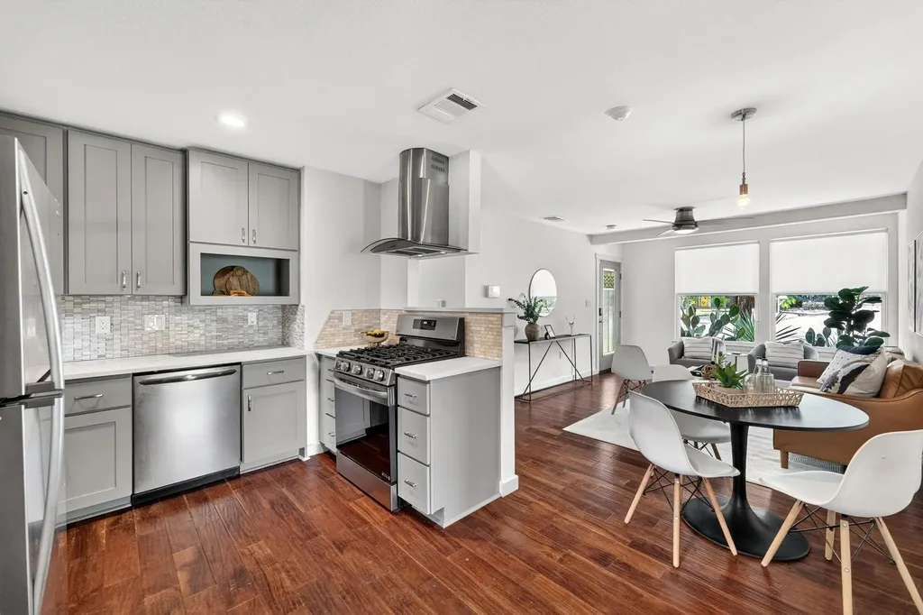 6215 Peggy Street Austin TX 78723