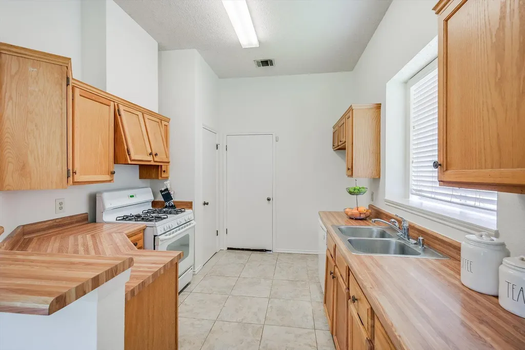 2129 Cervin Boulevard Austin TX 78728