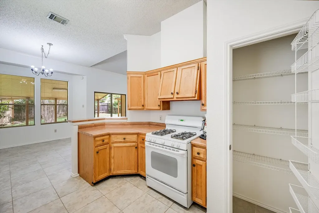 2129 Cervin Boulevard Austin TX 78728