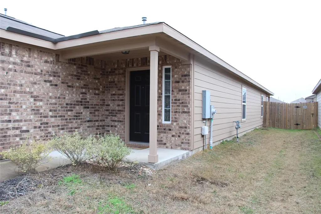 1493 Breanna Lane Kyle TX 78640