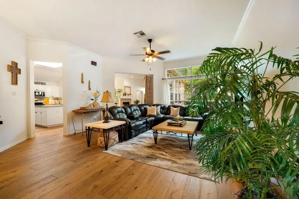4010 Halfway Cove Round Rock TX 78681