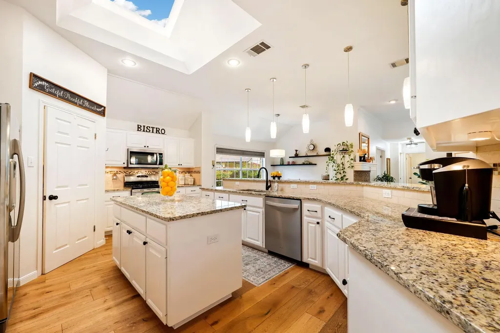 4010 Halfway Cove Round Rock TX 78681