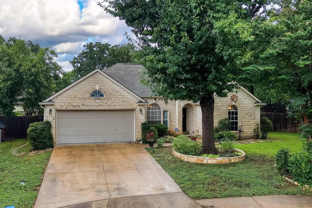 4010 Halfway Cove Round Rock TX 78681