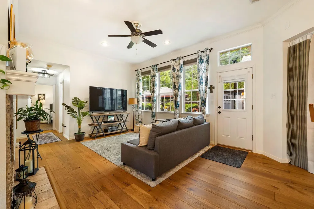 4010 Halfway Cove Round Rock TX 78681