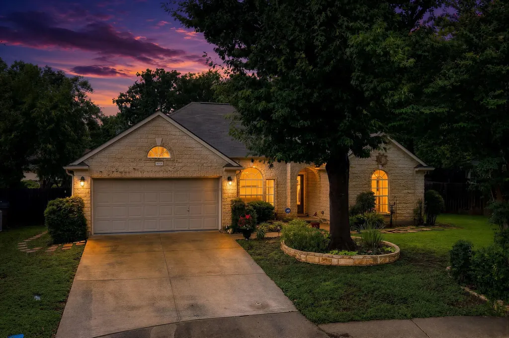 4010 Halfway Cove Round Rock TX 78681