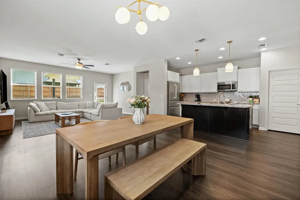 9809 Eloquence Drive Manor TX 78653