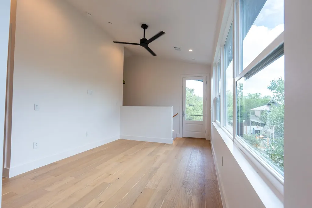 1301 Minnie Drive Austin TX 78732
