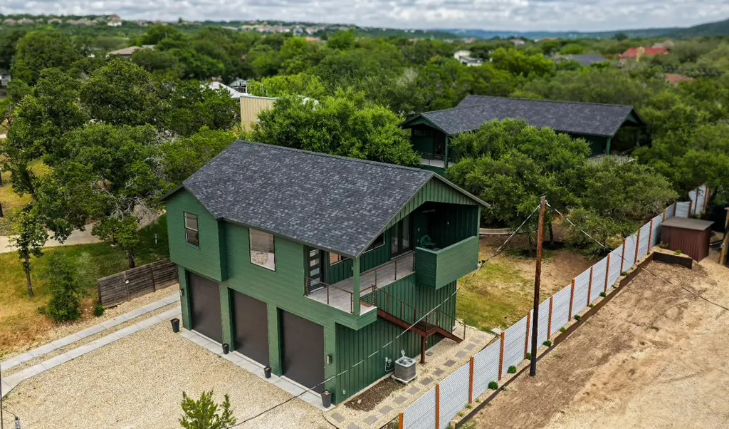 1301 Minnie Drive Austin TX 78732