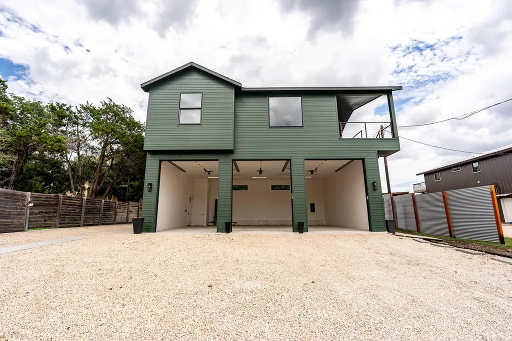 1301 Minnie Drive Austin TX 78732