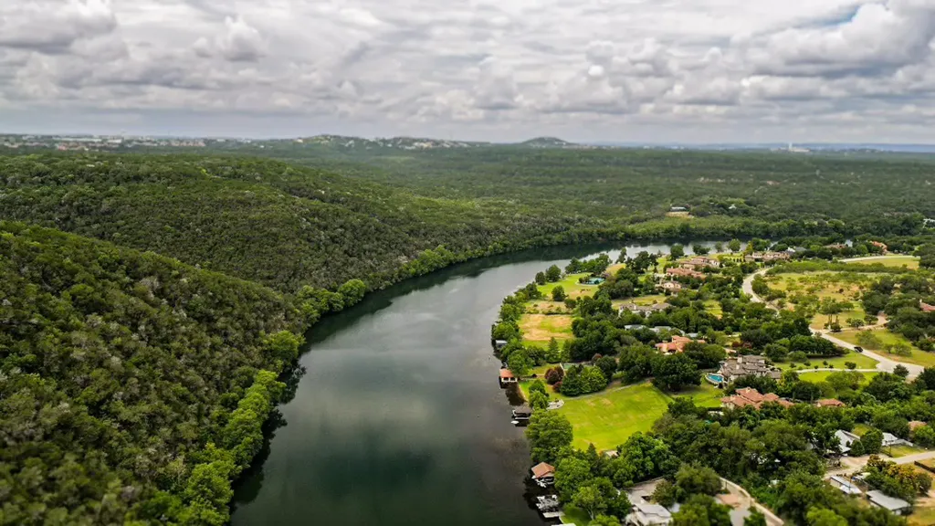 1301 Minnie Drive Austin TX 78732