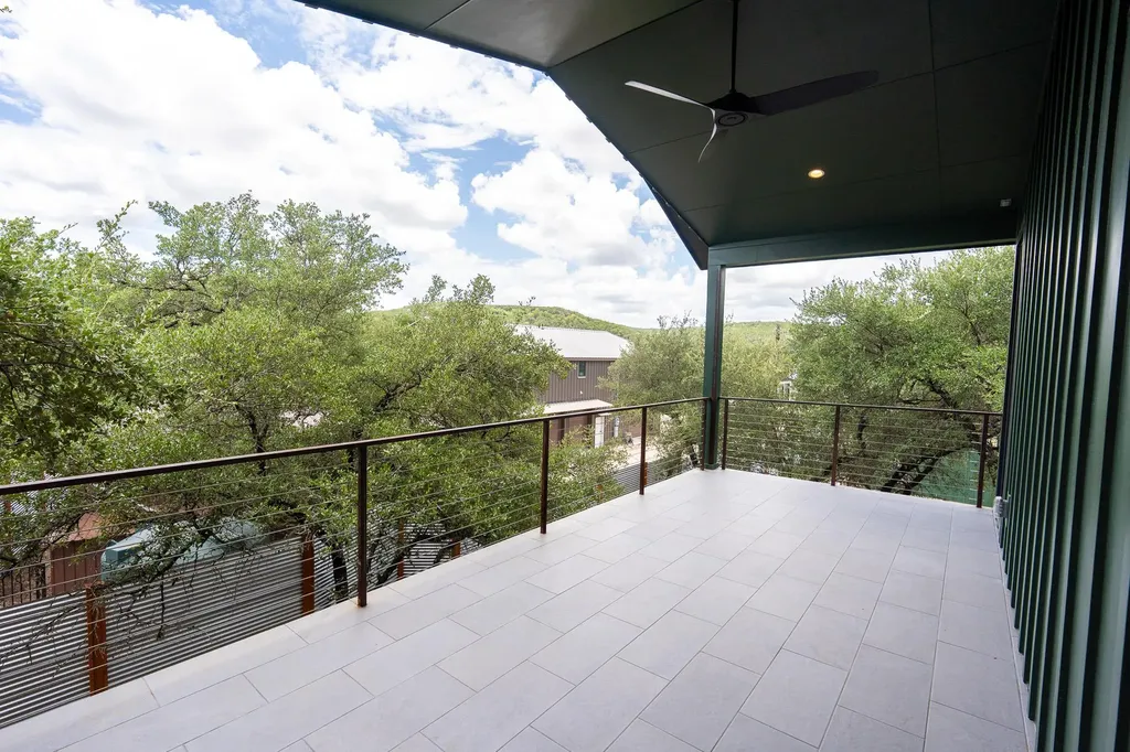 1301 Minnie Drive Austin TX 78732