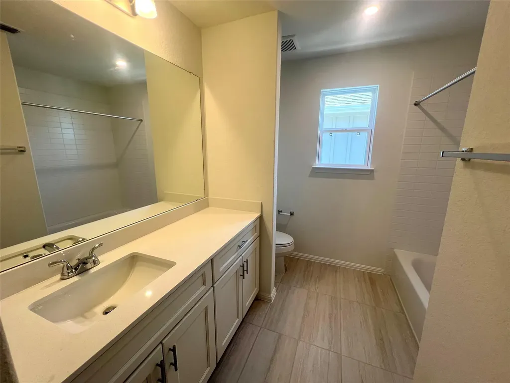 492 Young Street Buda TX 78610