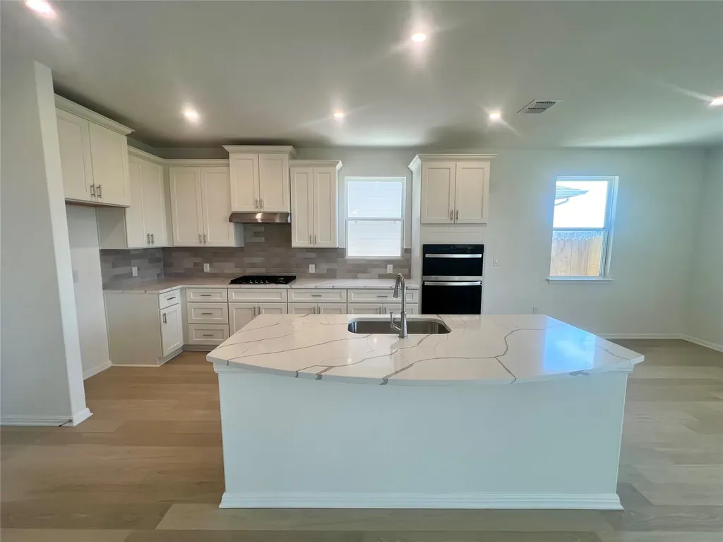 492 Young Street Buda TX 78610