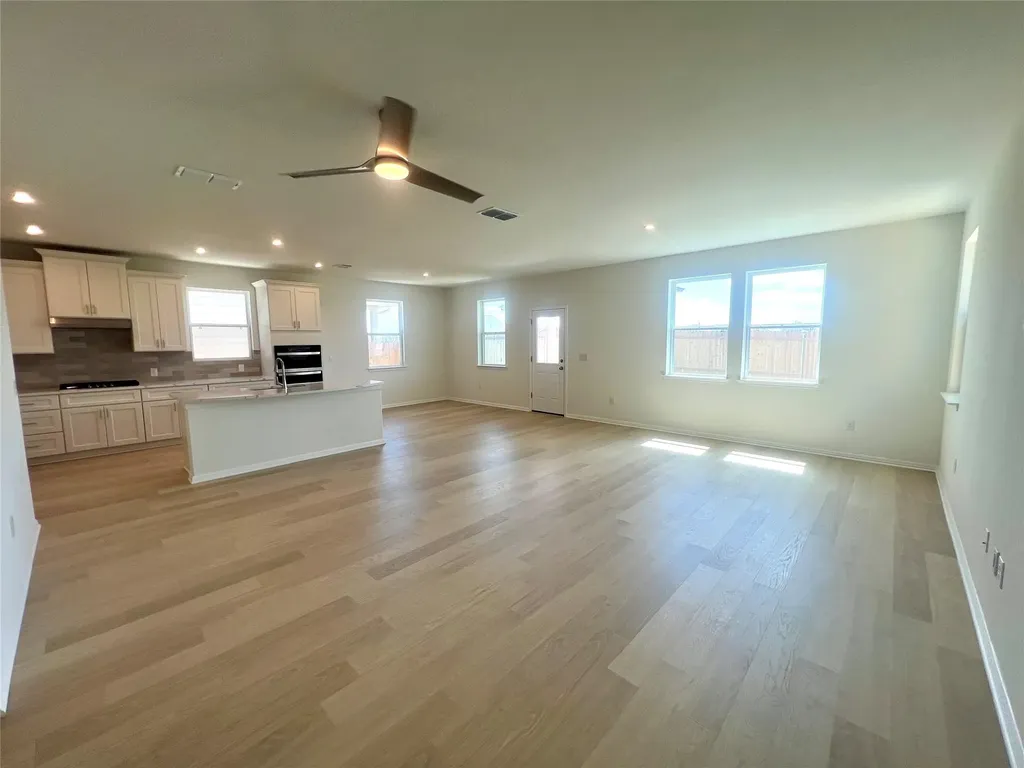 492 Young Street Buda TX 78610