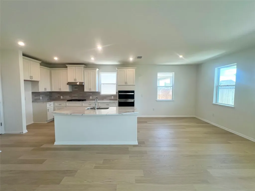 492 Young Street Buda TX 78610