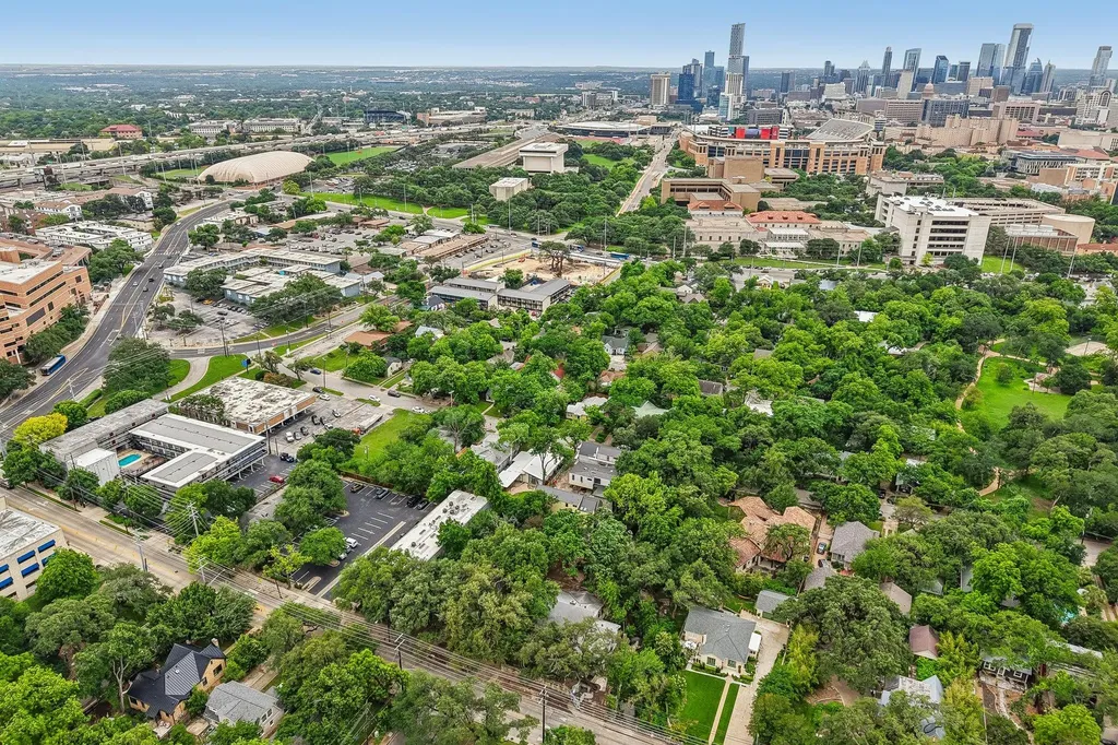 801 E 32nd Street Austin TX 78705