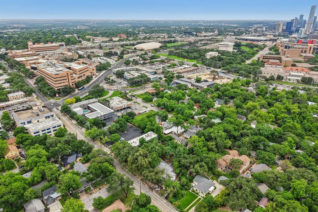 801 E 32nd Street Austin TX 78705