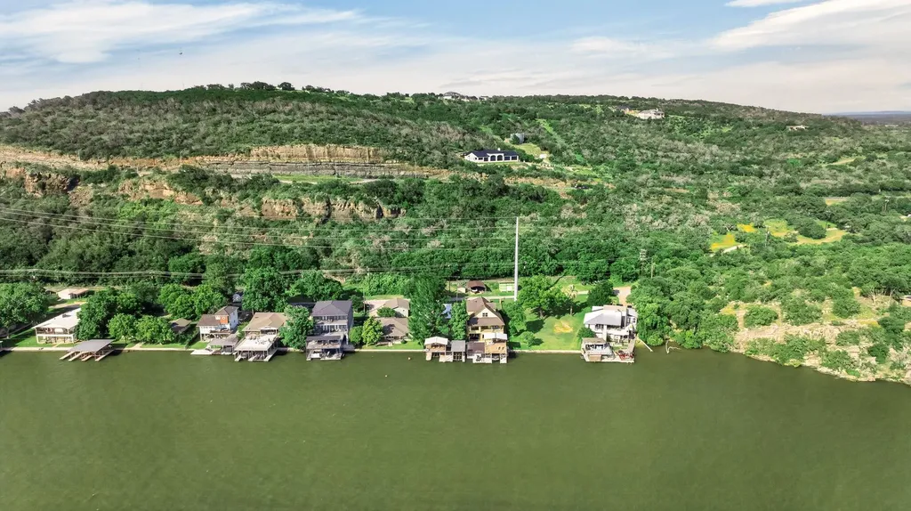 Kingsland TX, 1002 Scenic Loop