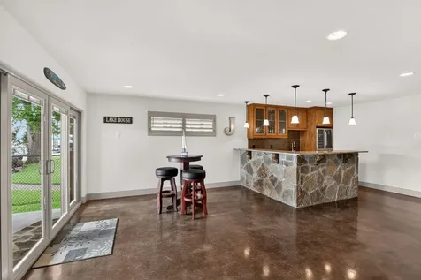 1002 Scenic Loop Kingsland TX 78639