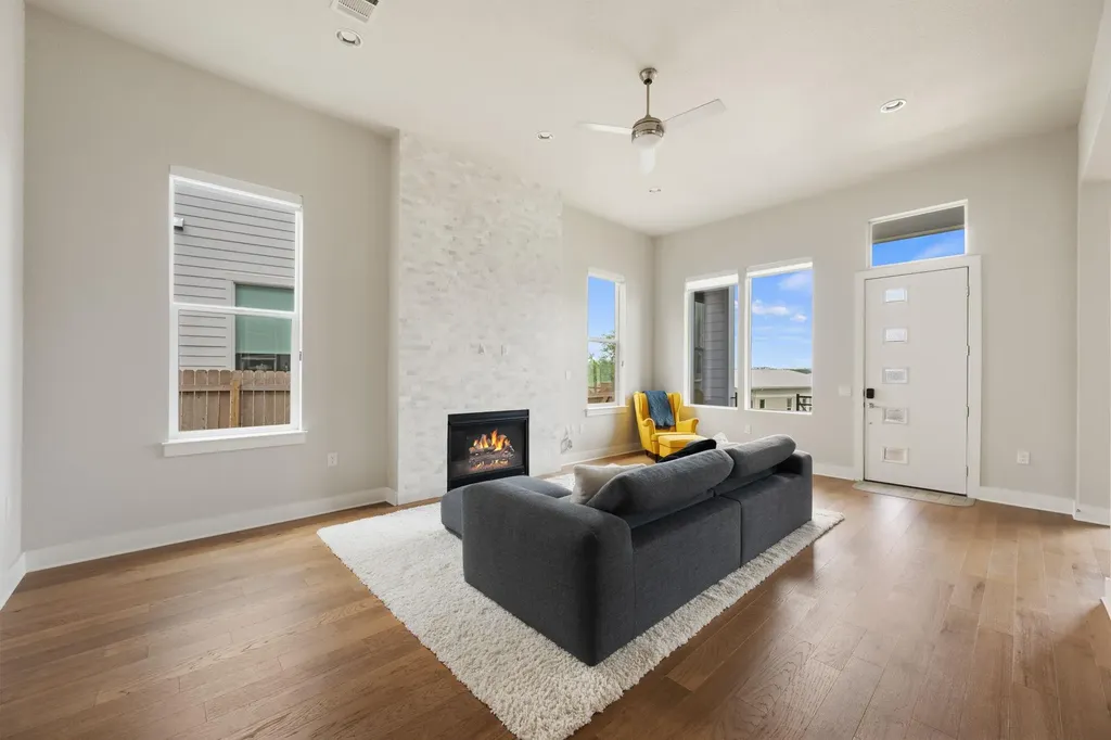5917 Florencia Lane Austin TX 78724
