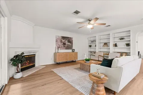 2524 Lavendale Court Austin TX 78748