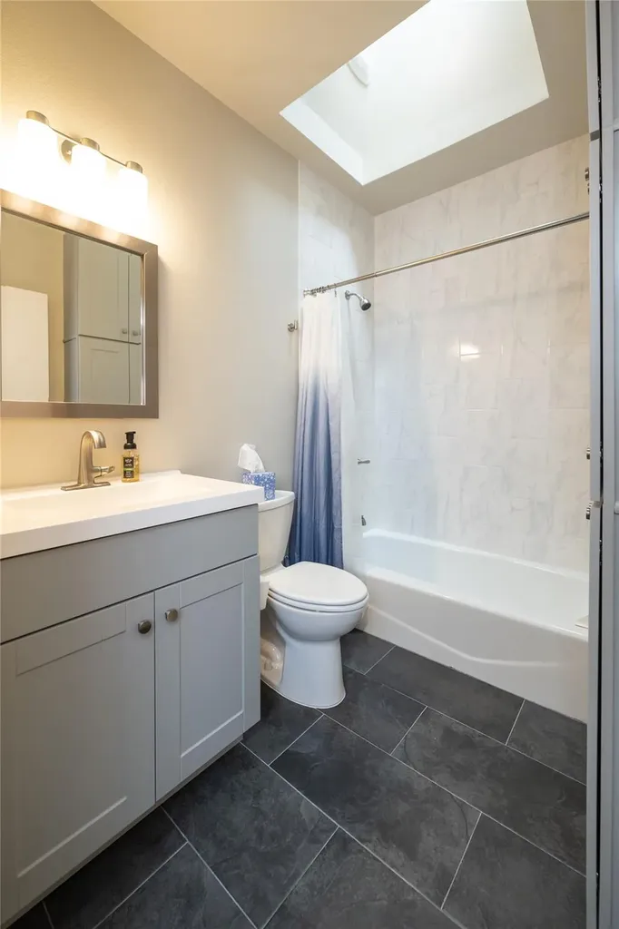 2103 Kinney Avenue Austin TX 78704