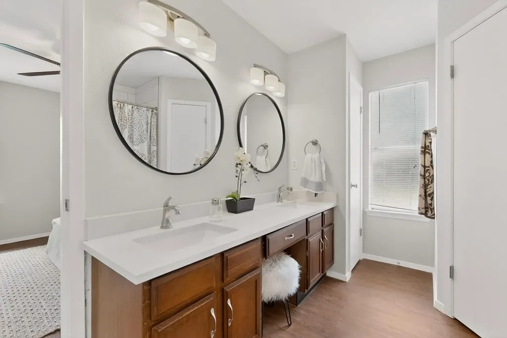3403 Burliegh Cove Austin TX 78745