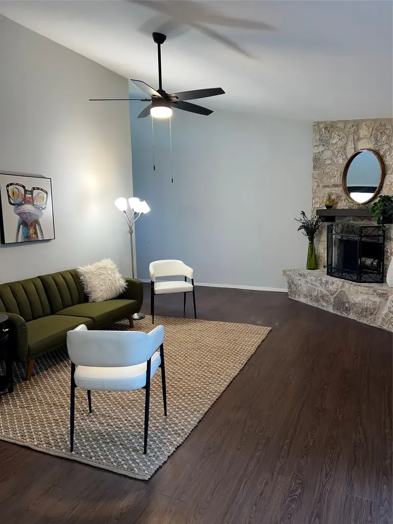 3403 Burliegh Cove Austin TX 78745