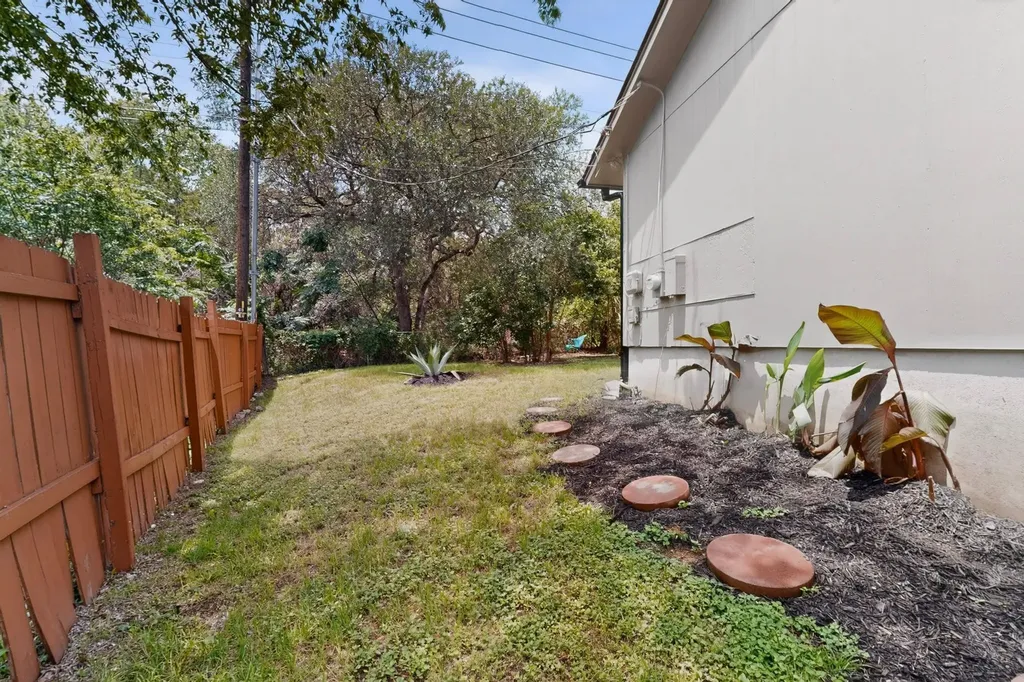 3403 Burliegh Cove Austin TX 78745