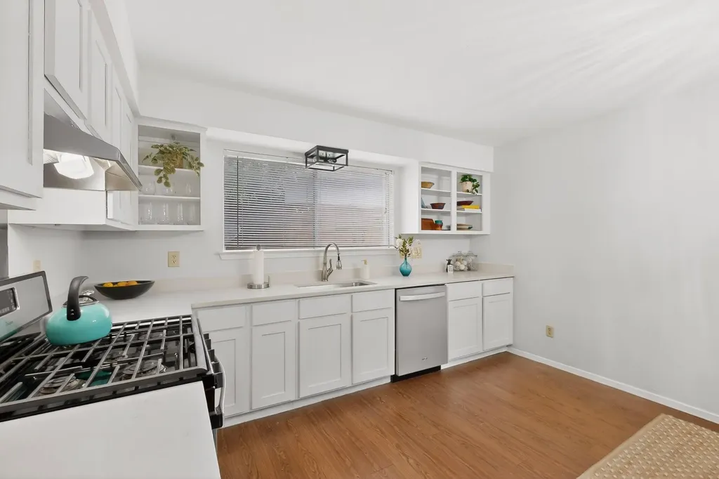 3403 Burliegh Cove Austin TX 78745