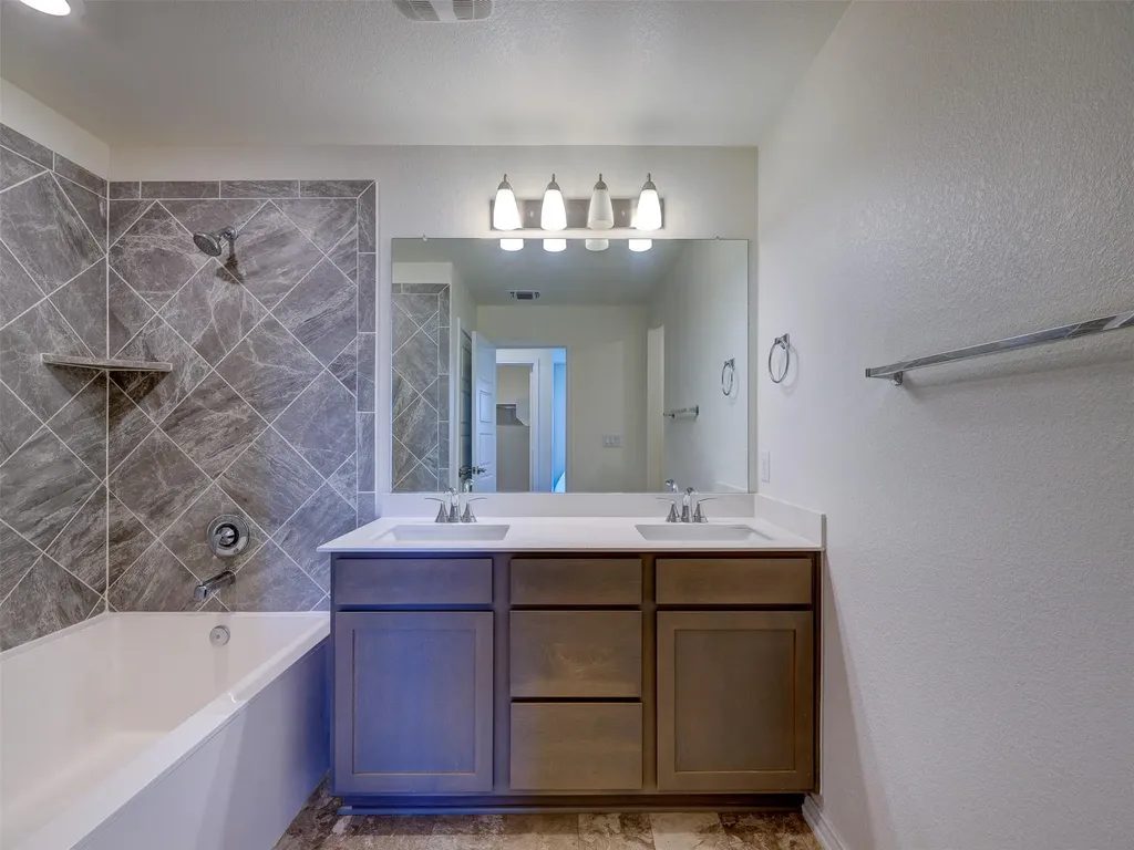 18517 Spotted Eagle Lane Elgin TX 78621