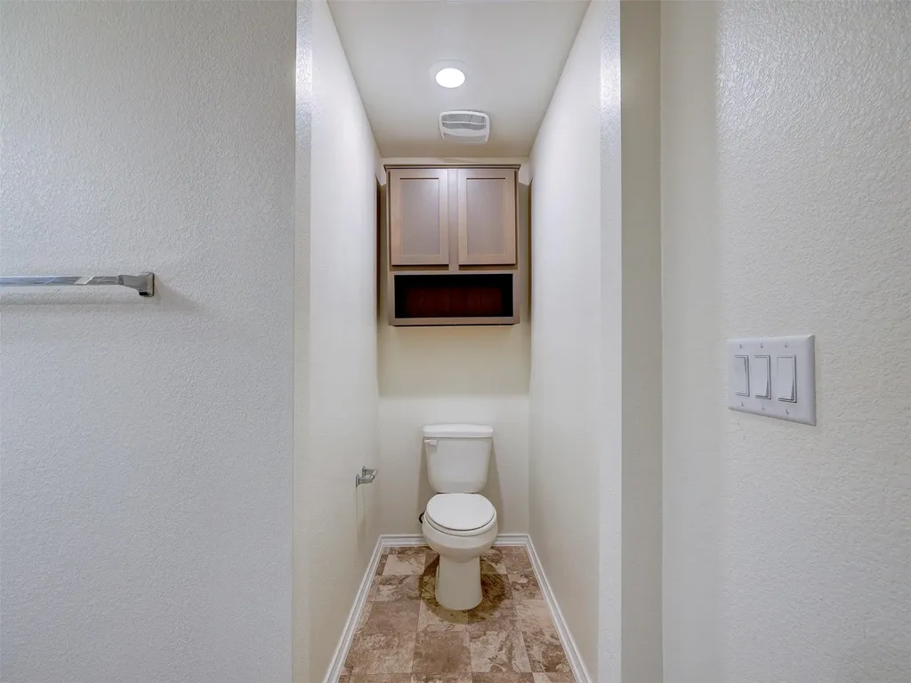 18517 Spotted Eagle Lane Elgin TX 78621