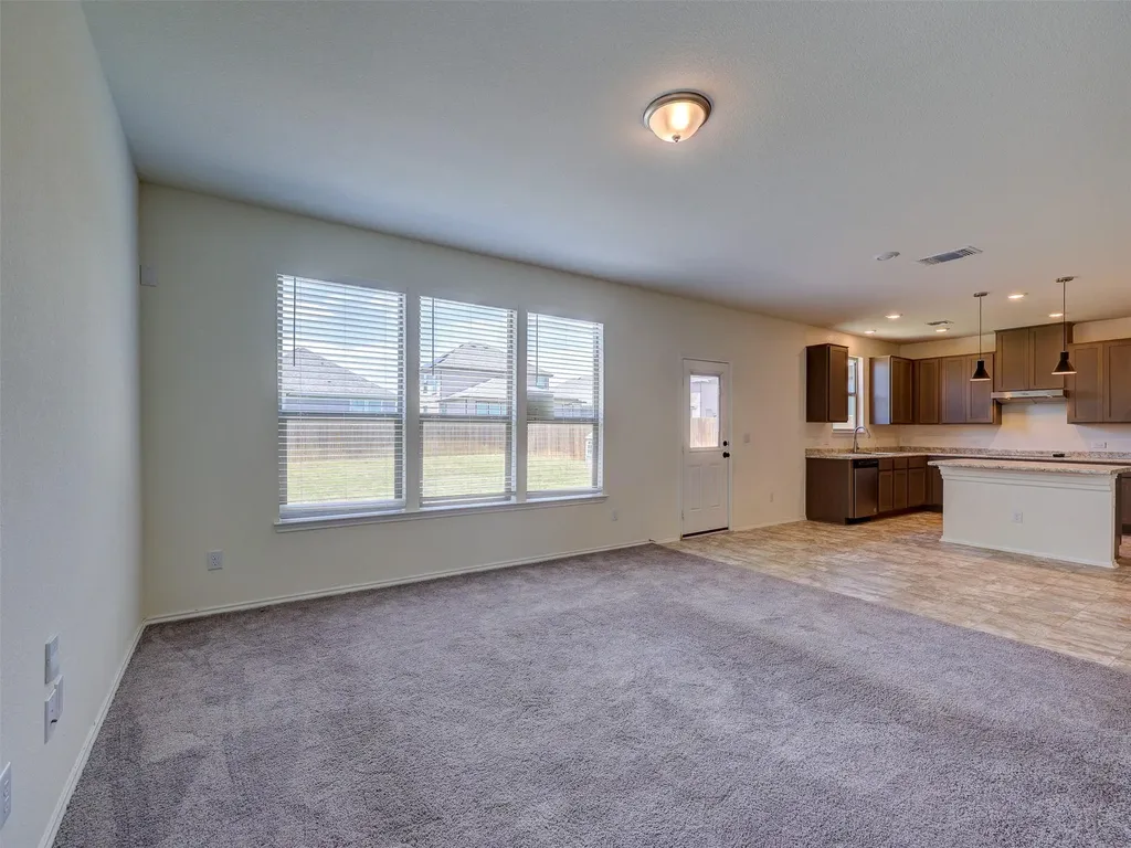 18517 Spotted Eagle Lane Elgin TX 78621