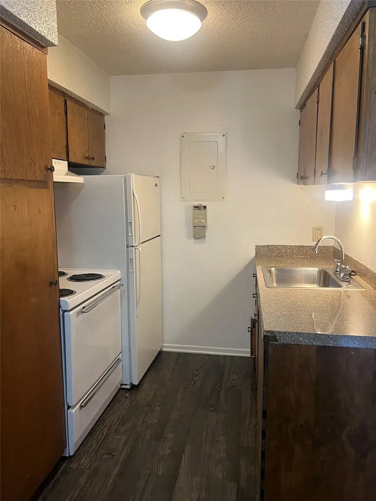 2803 Hemphill Park Austin TX 78705