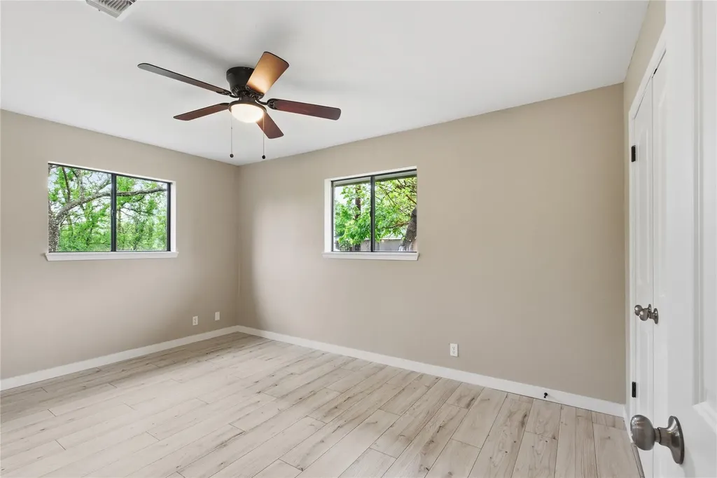 1841 Twin Oaks Kingsland TX 78639