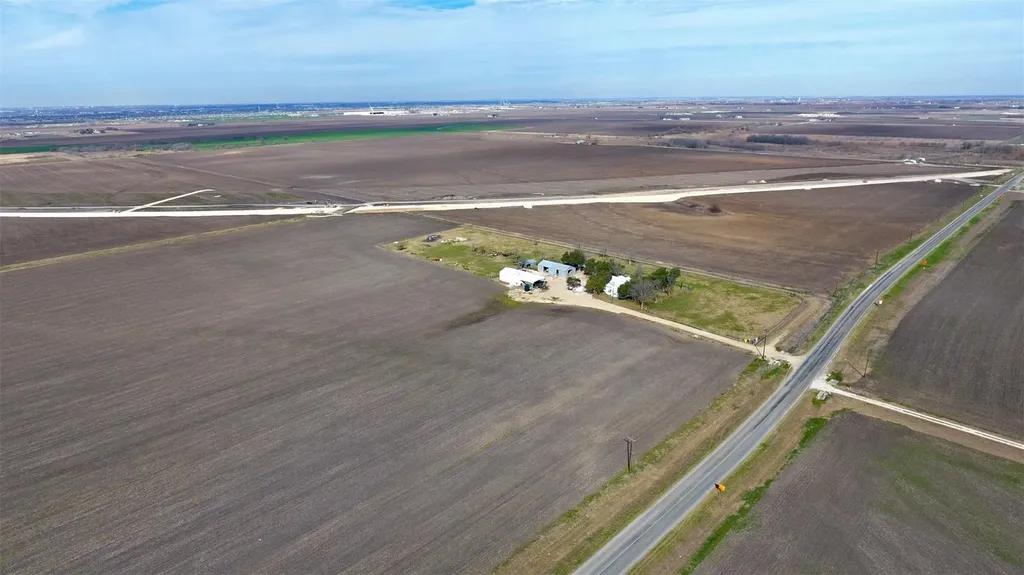 2550 Fm 3349 Taylor TX 76574