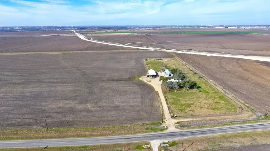 2550 Fm 3349 Taylor TX 76574