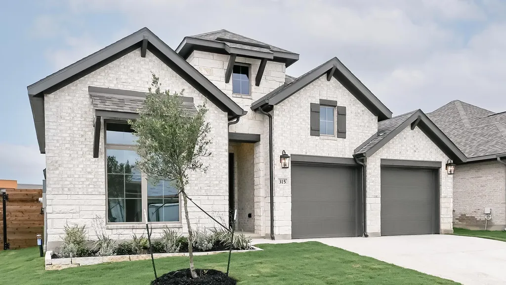 315 Foxfire Cove Lockhart TX 78644