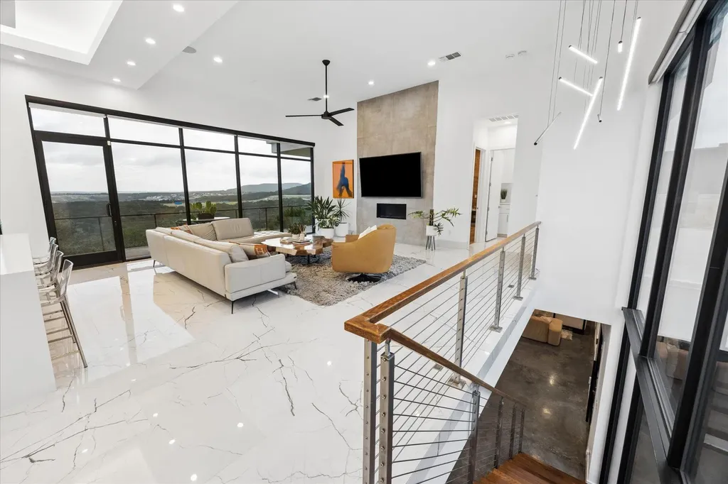 8610 Buffalo Trail Lago Vista TX 78645