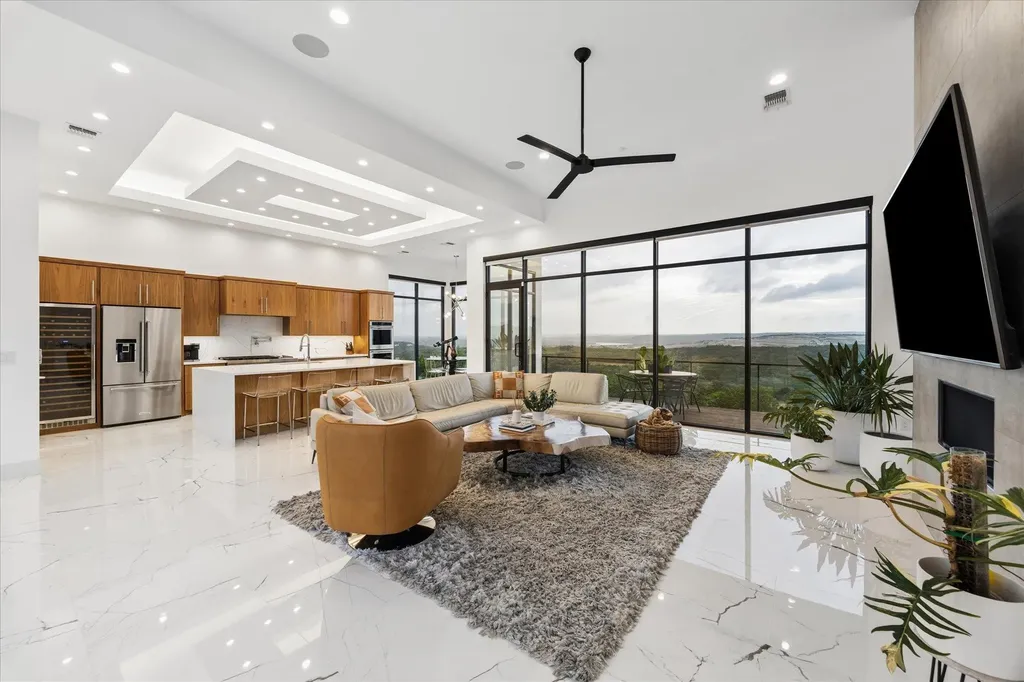 8610 Buffalo Trail Lago Vista TX 78645