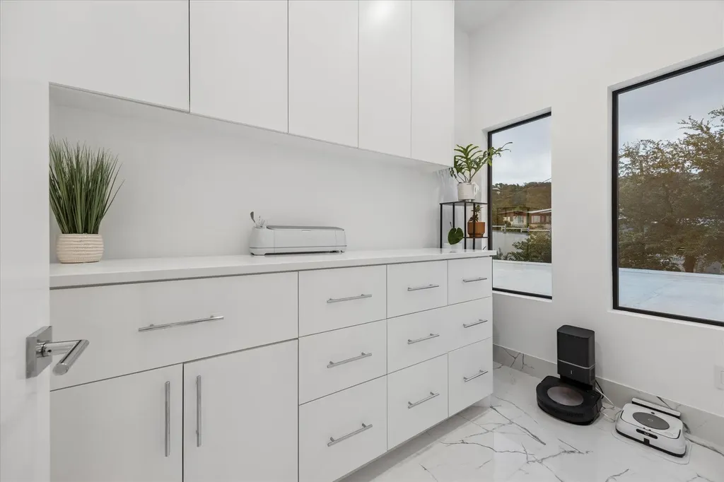8610 Buffalo Trail Lago Vista TX 78645