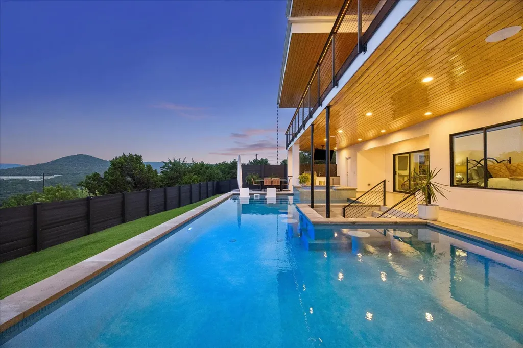 8610 Buffalo Trail Lago Vista TX 78645