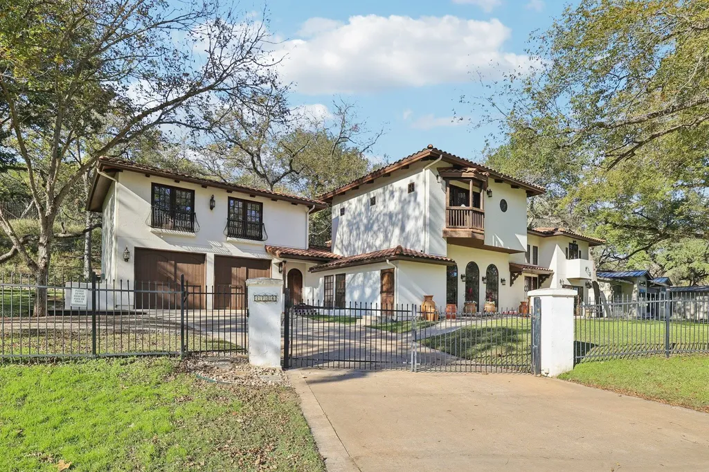 2706 Pearce Road Austin TX 78730
