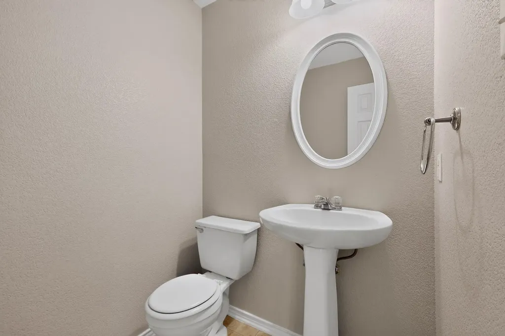2014 Woodway Drive Leander TX 78641