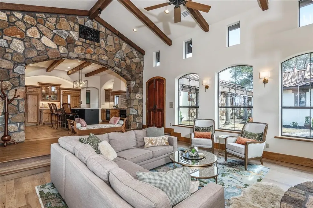 2808 & 2804 Fall Creek Estates Drive Spicewood TX 78669